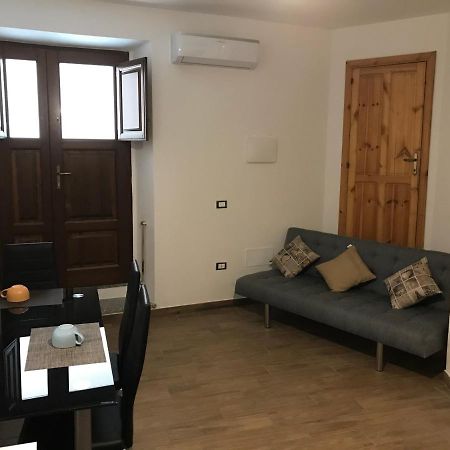 Da Piero E Lidia Apartment Iglesias Bagian luar foto