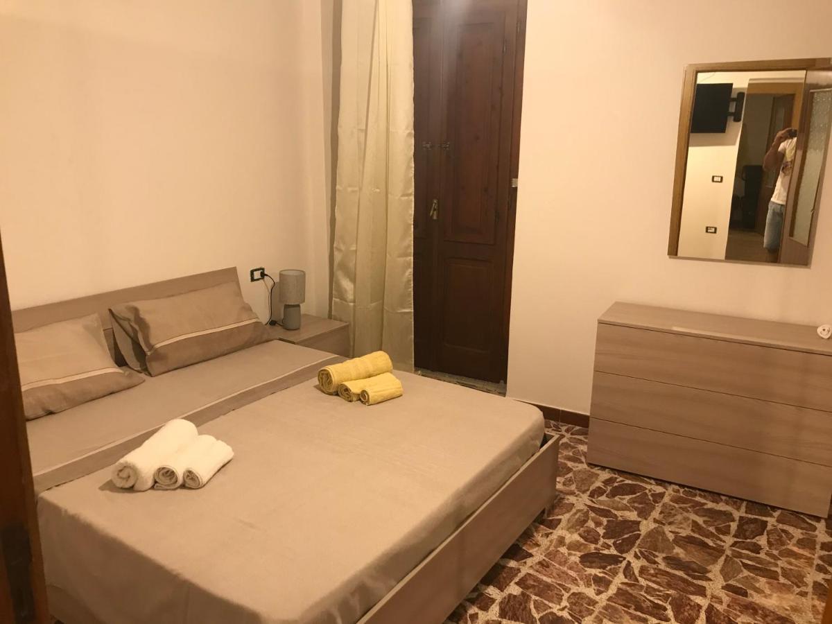 Da Piero E Lidia Apartment Iglesias Bagian luar foto