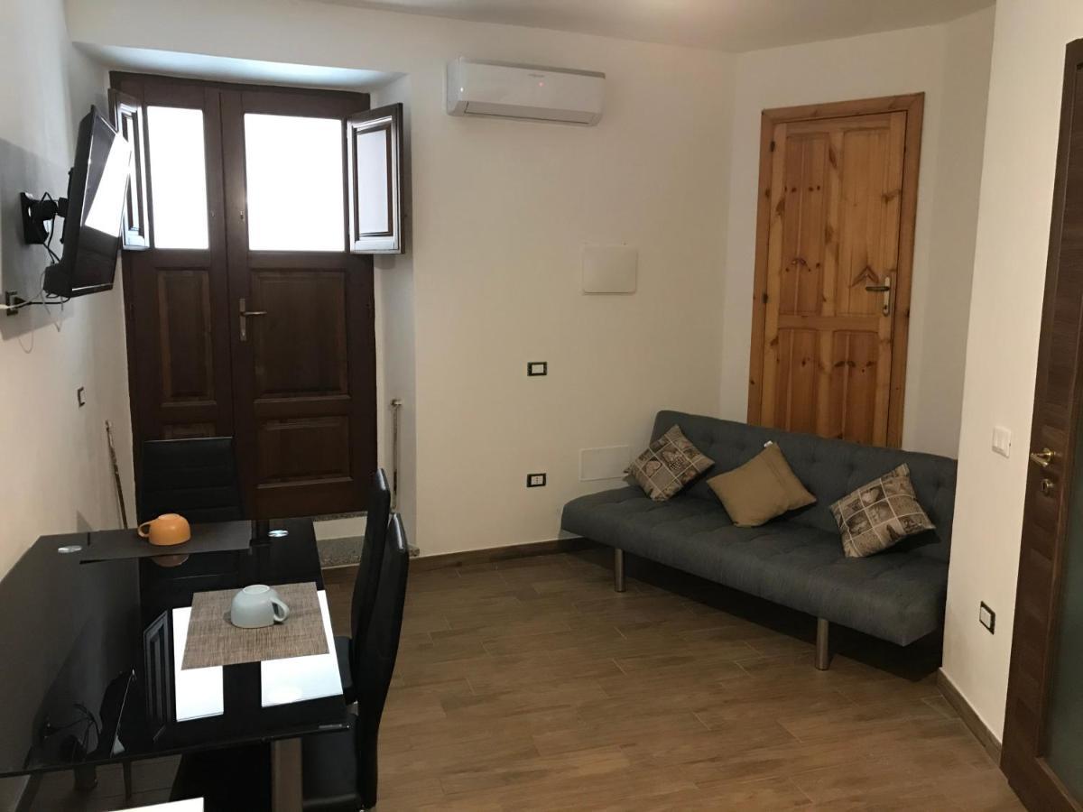 Da Piero E Lidia Apartment Iglesias Bagian luar foto